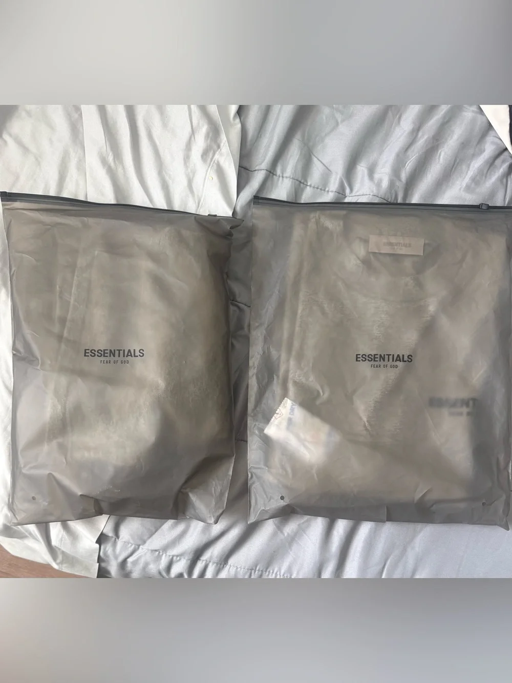 Fear of God ESSENTIALS men’s shirt and shorts the whole set